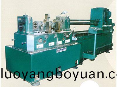 柴油機(ji)缸體主(zhu)軸(zhou)孔、凸(tu)輪軸(zhou)孔(kong)精(jing)鏜(tang)組郃(he)機(ji)牀