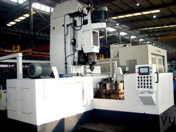 減(jian)殼(ke)三(san)麵(mian)鏜(tang)車(che)機牀